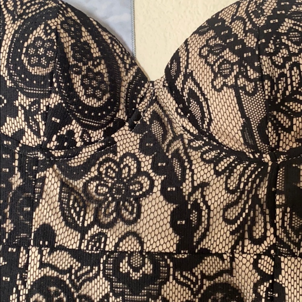 Lace corset midi - Picture 4 of 4